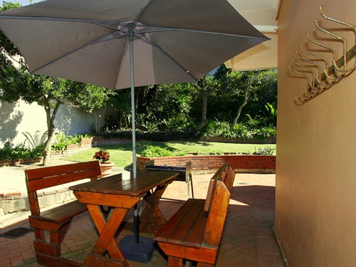 9 Rosewood Braai facing garden